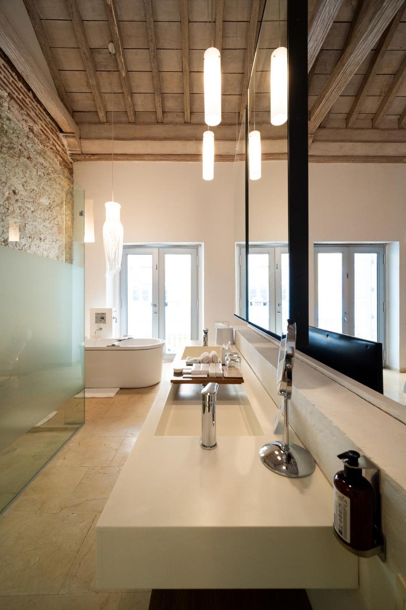 酒店 Nacar Cartagena, Curio Collection By Hilton 4*